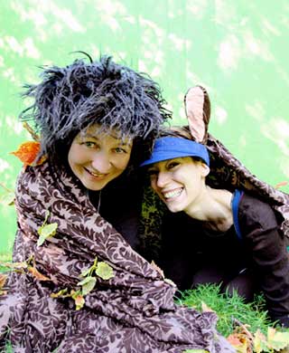 Das Mobile Theater - Ruth Oehler und Theresa Tschira